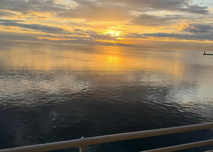 公寓 Baobloom Horizon - Seafront In The Heart Of *